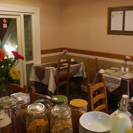 Bed and Breakfast Levante 3*